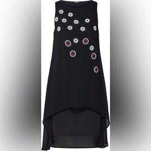 Desigual size 46 (like a 12) embroidered layered flower dress. New with tags.